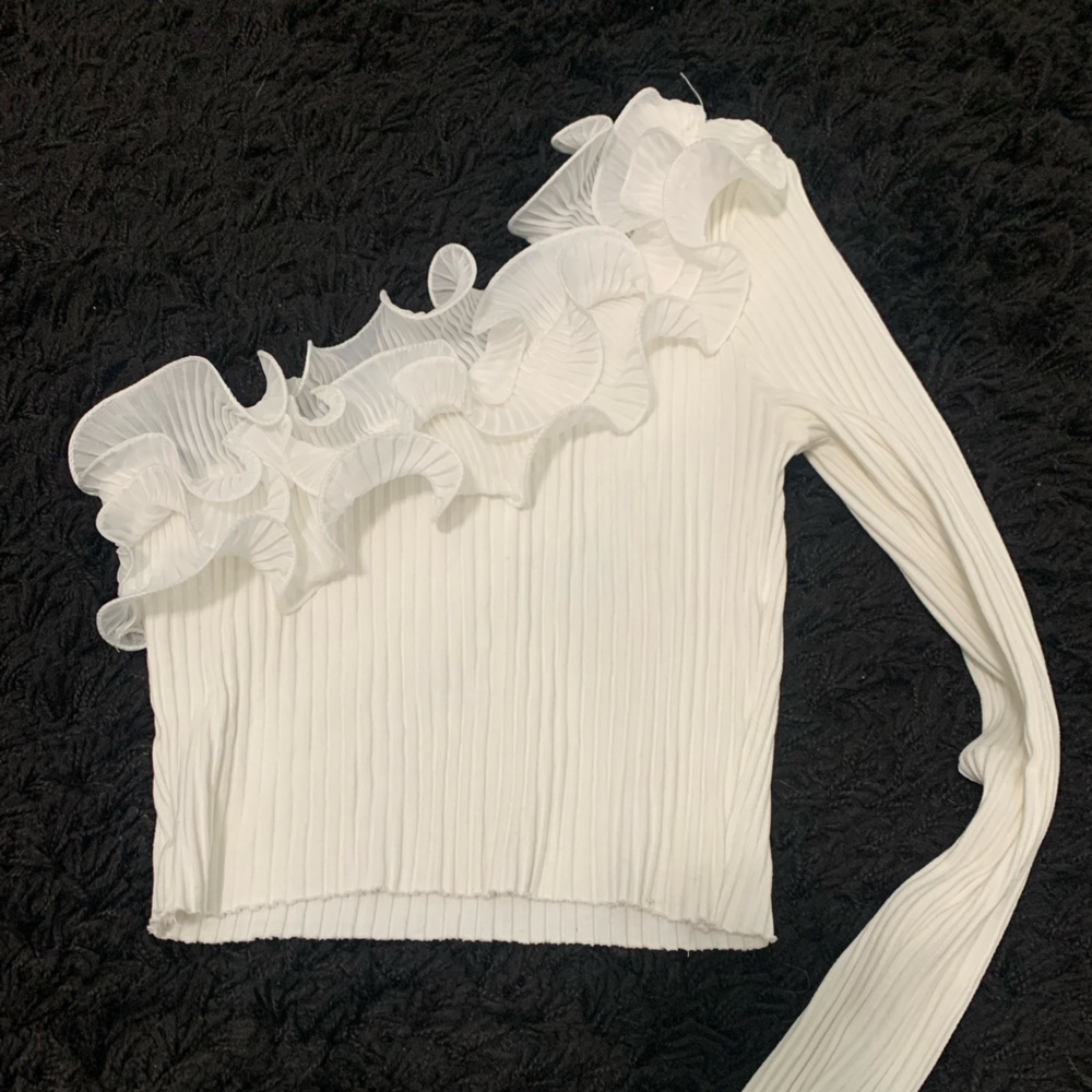 Zara one sleeve top